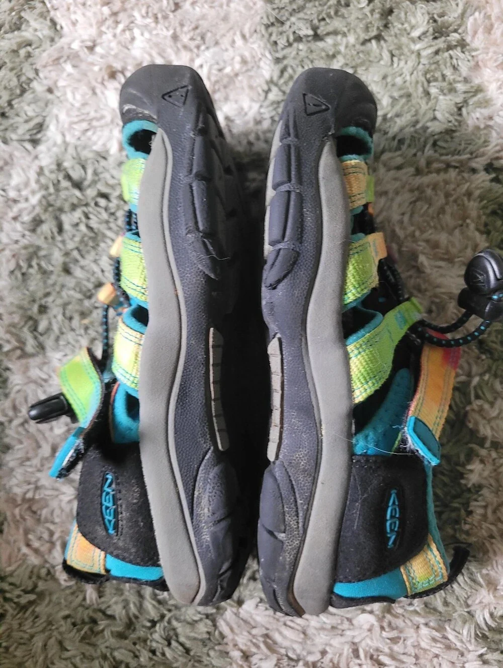 Keen vibrant multi